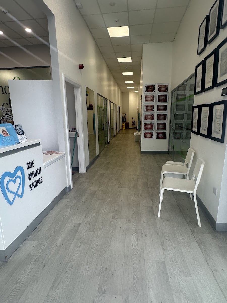 No.8 Dental & Cosmetic Clinic Cornmarket