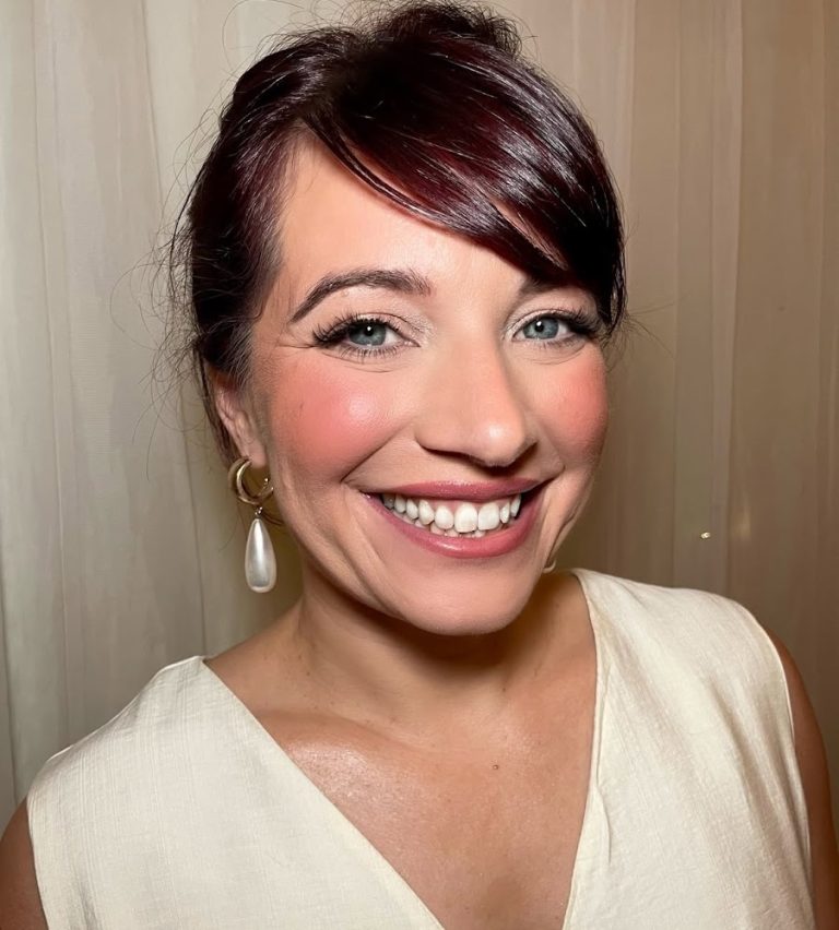 Laura Mulhall Makeup Artist